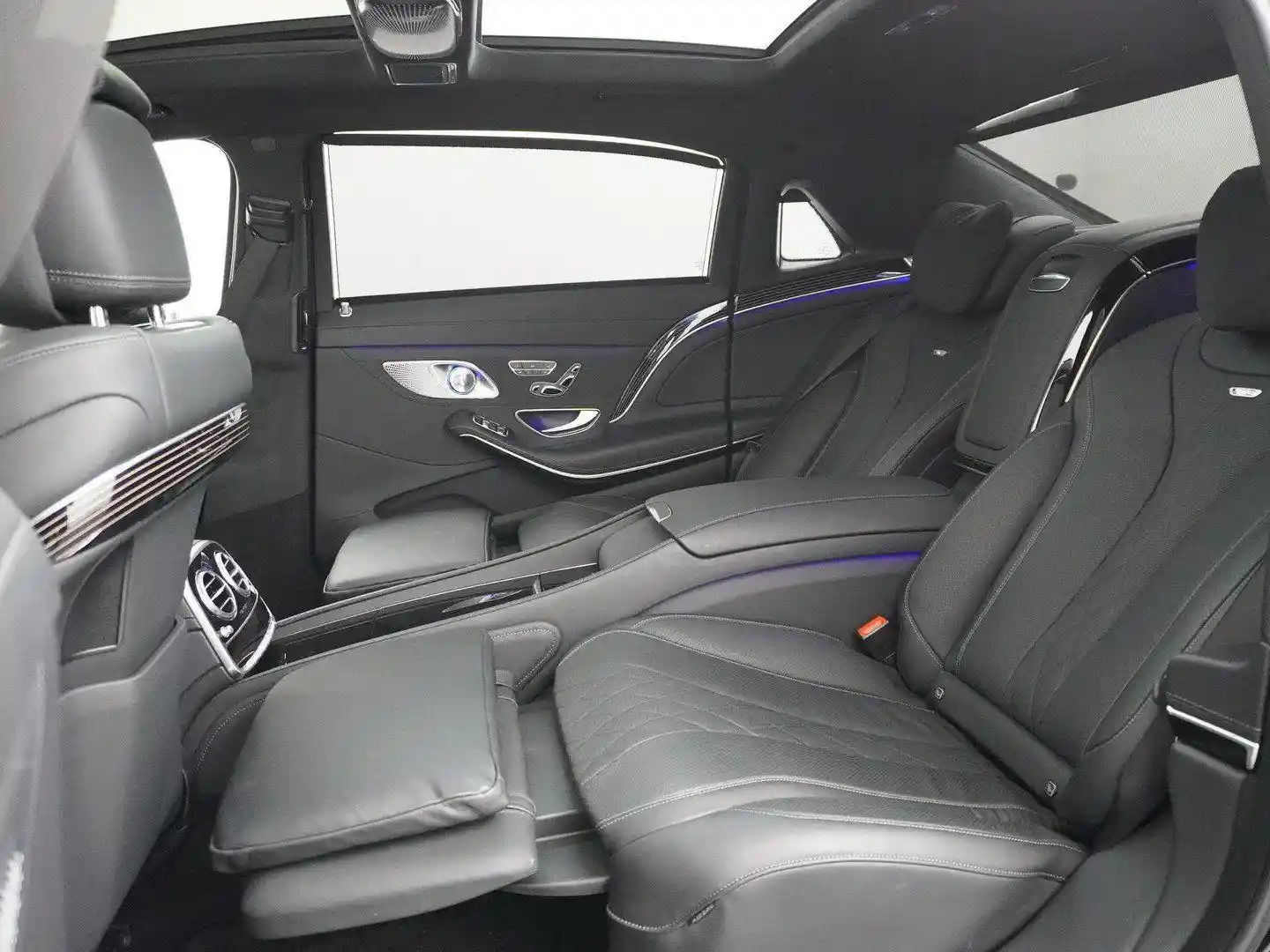 Mercedes-Benz S 600