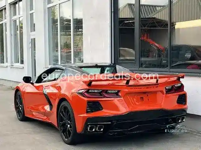 Corvette C8