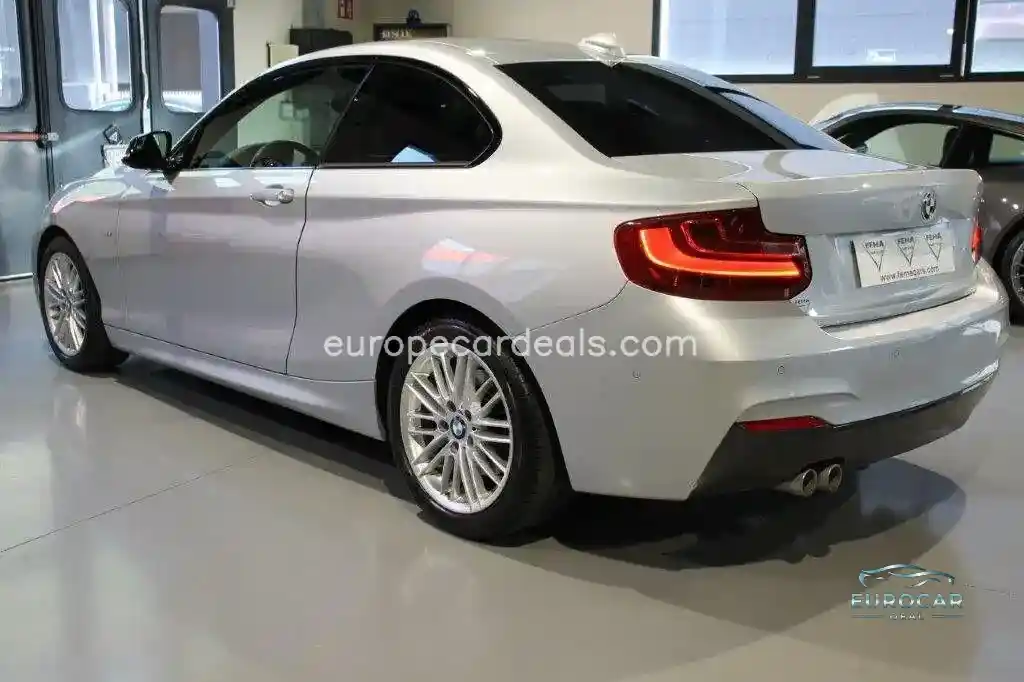 BMW 220