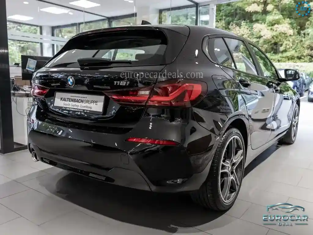BMW 118