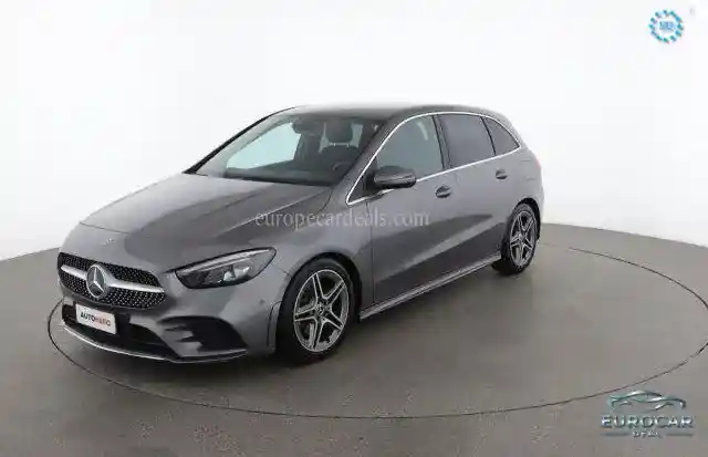 Mercedes-Benz B 180