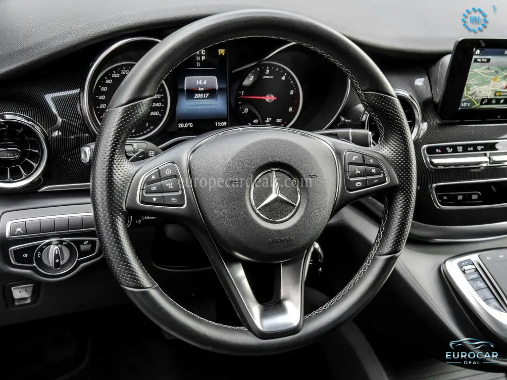 Mercedes-Benz V 220