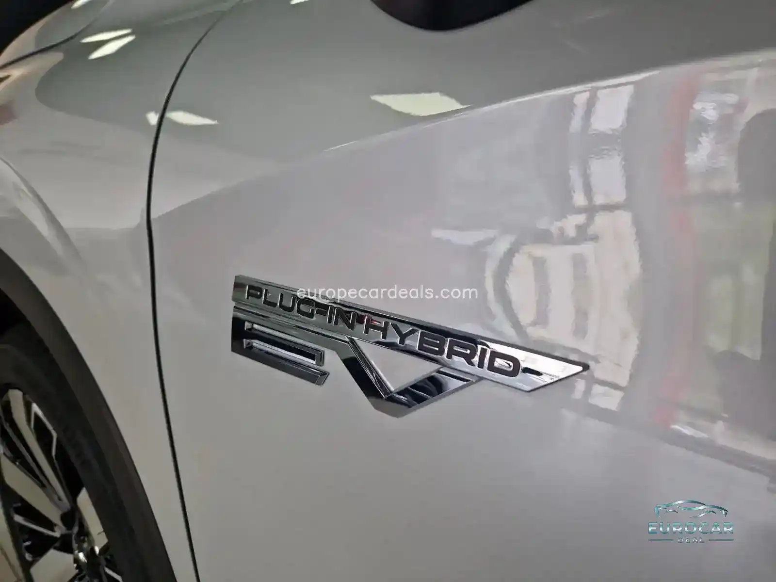 Mitsubishi Plug-in Hybrid Outlander