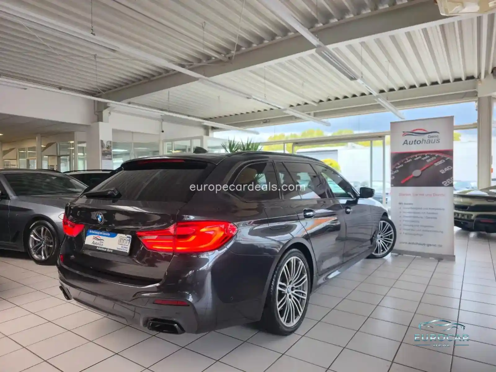 BMW M550