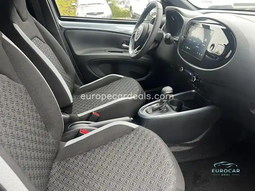 Toyota Aygo (X)