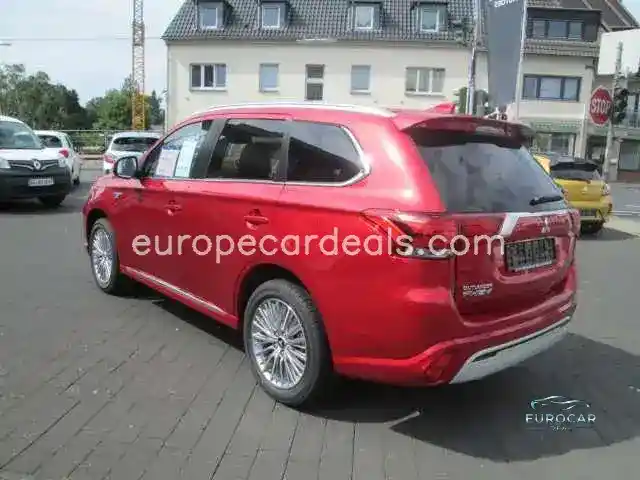 Mitsubishi Plug-in Hybrid Outlander