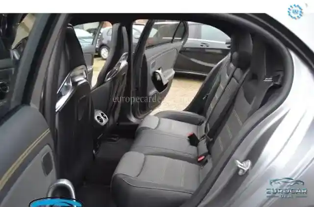 Mercedes-Benz A 45 AMG