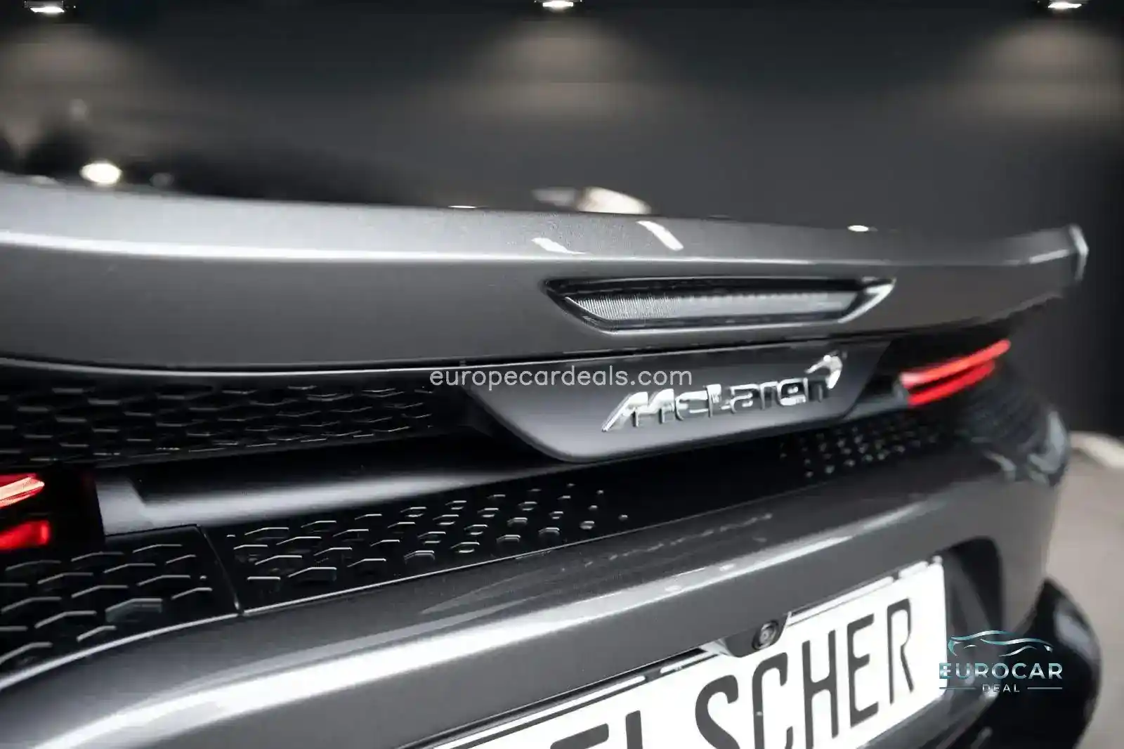 McLaren GT