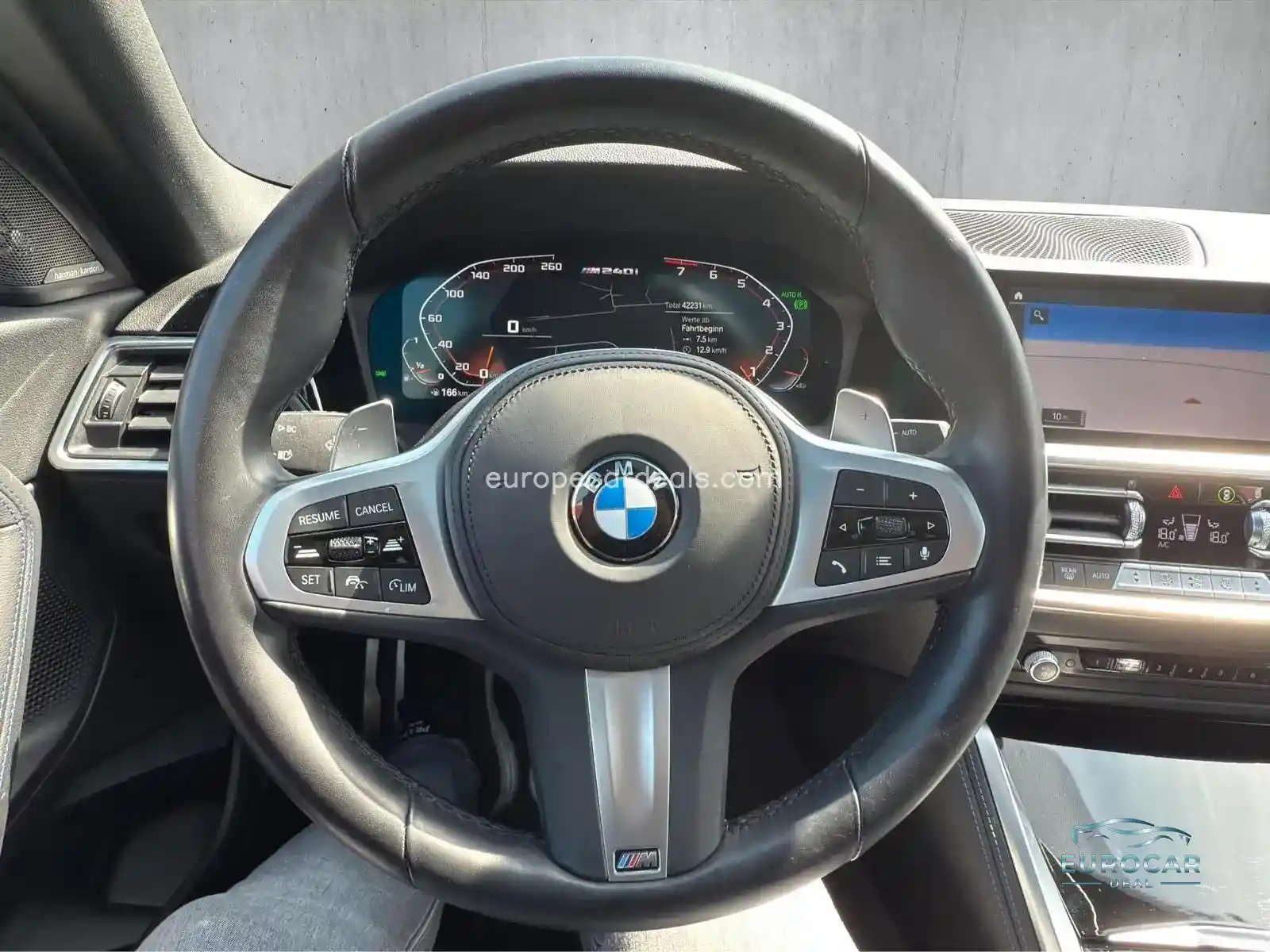 BMW M240i