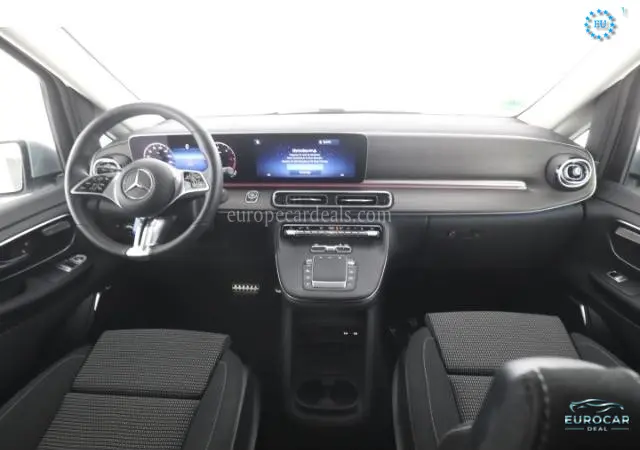 Mercedes-Benz V 220