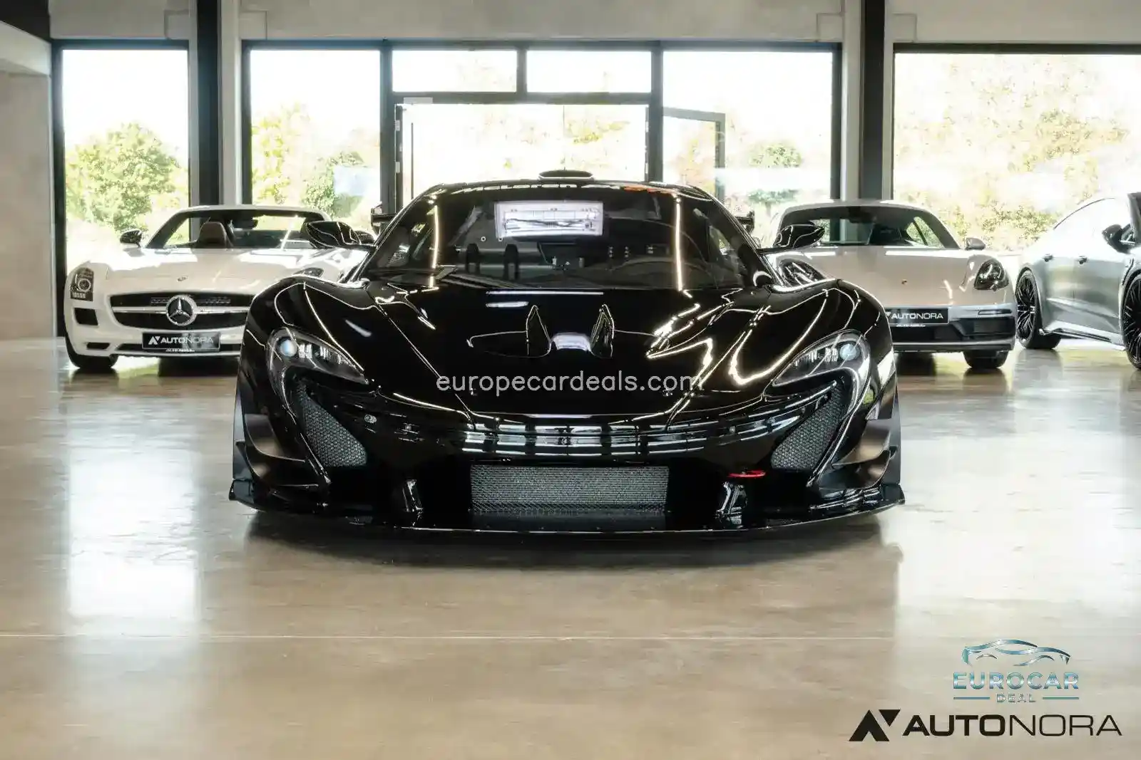 McLaren P1