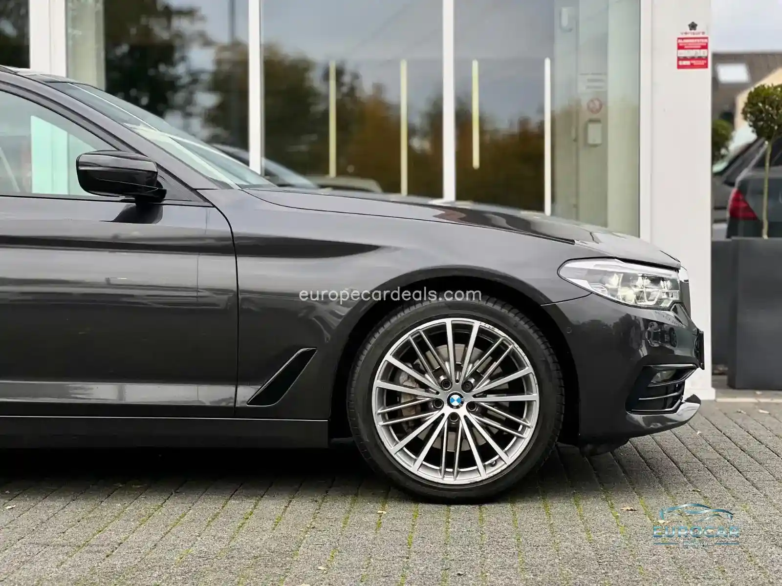 BMW 525