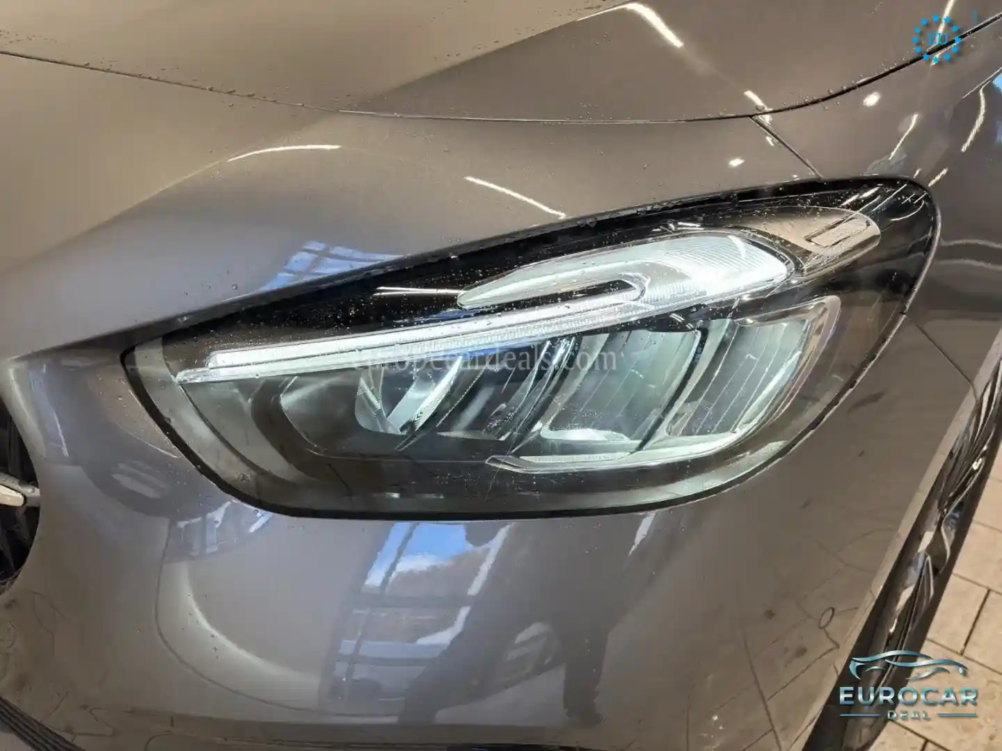 Mercedes-Benz B 220