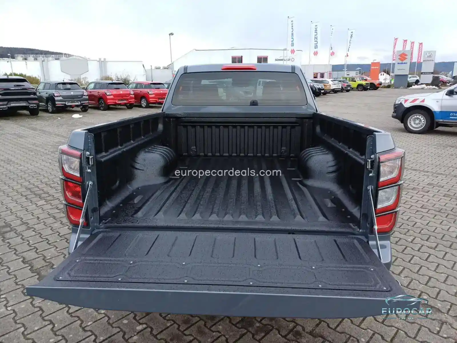 Space Cab V-Cross A/T NEUES Modell