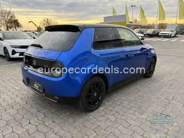 Honda e