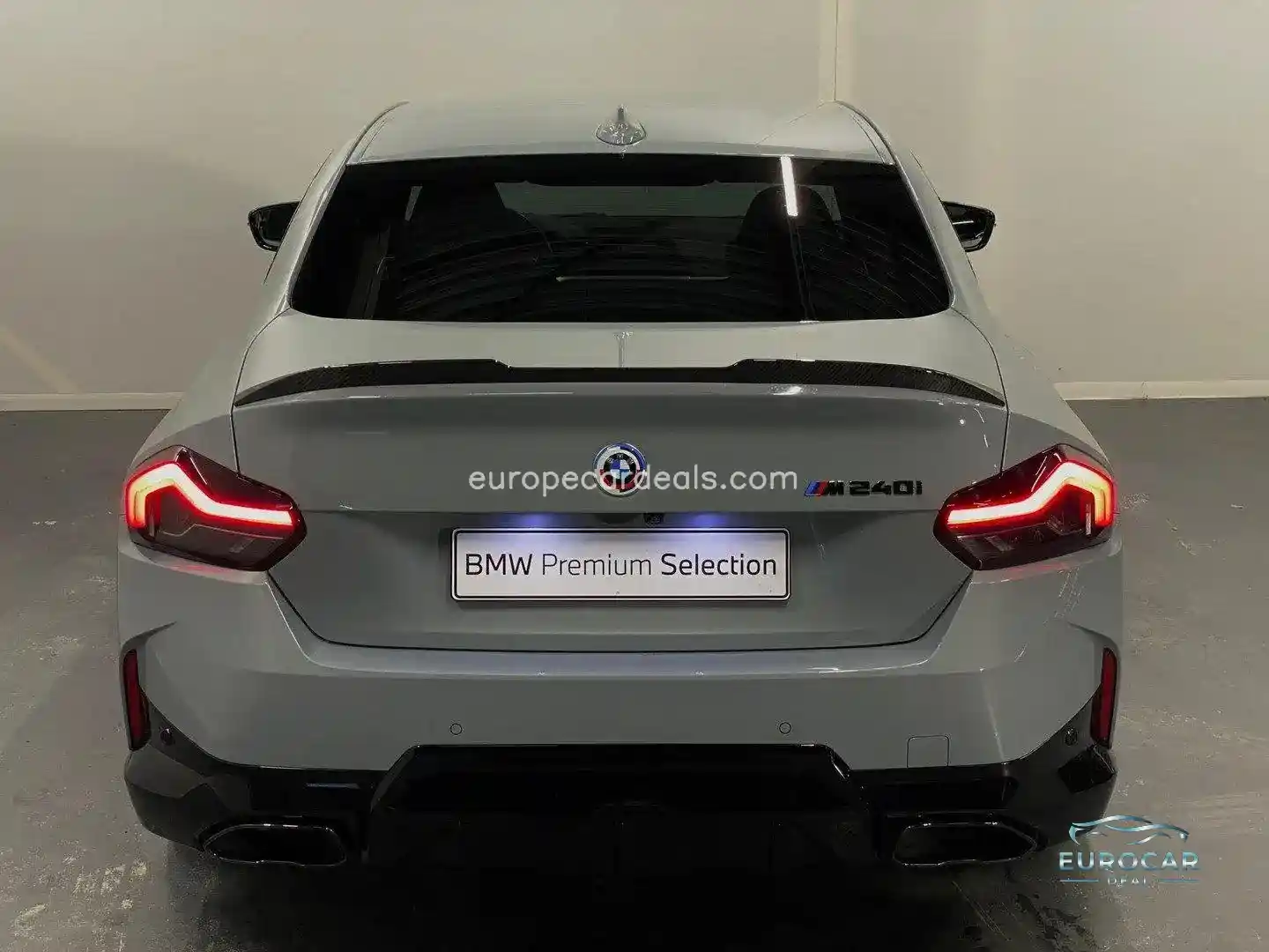 BMW M240i