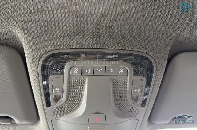 Mercedes-Benz V 220
