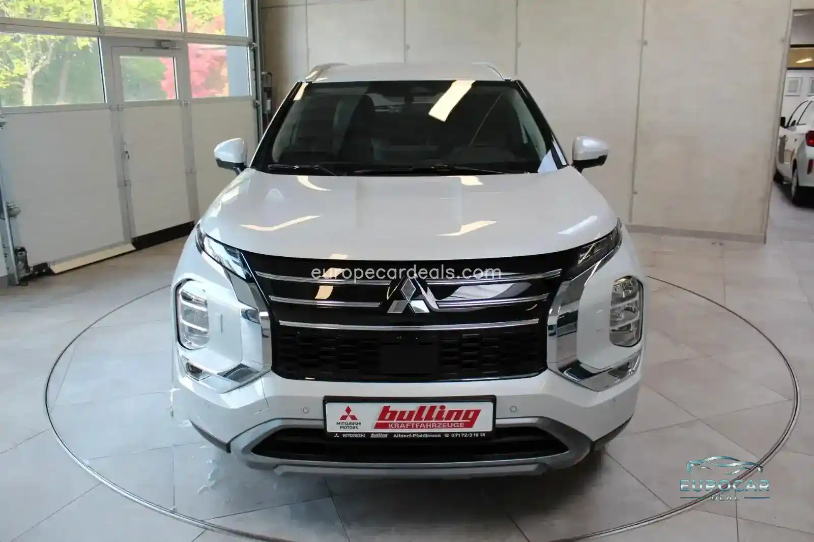 Mitsubishi Plug-in Hybrid Outlander