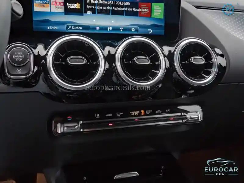 Mercedes-Benz B 200