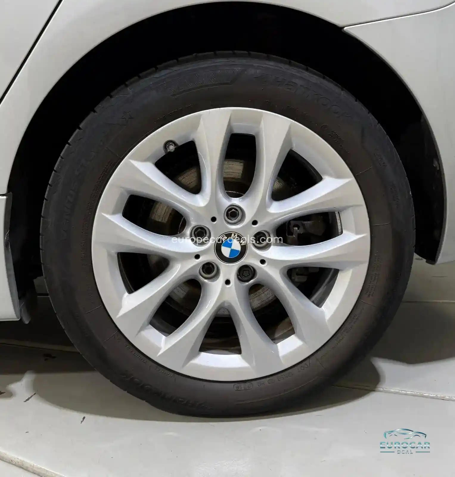 BMW 225