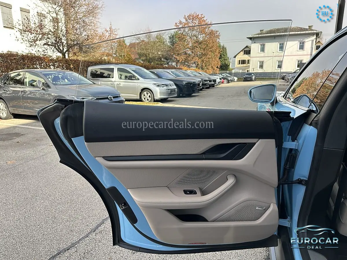 Porsche Taycan