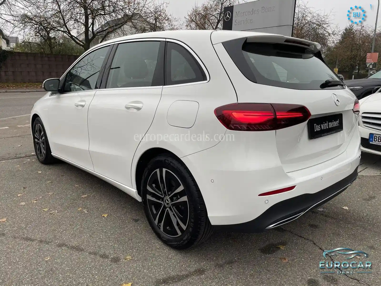 Mercedes-Benz B 180
