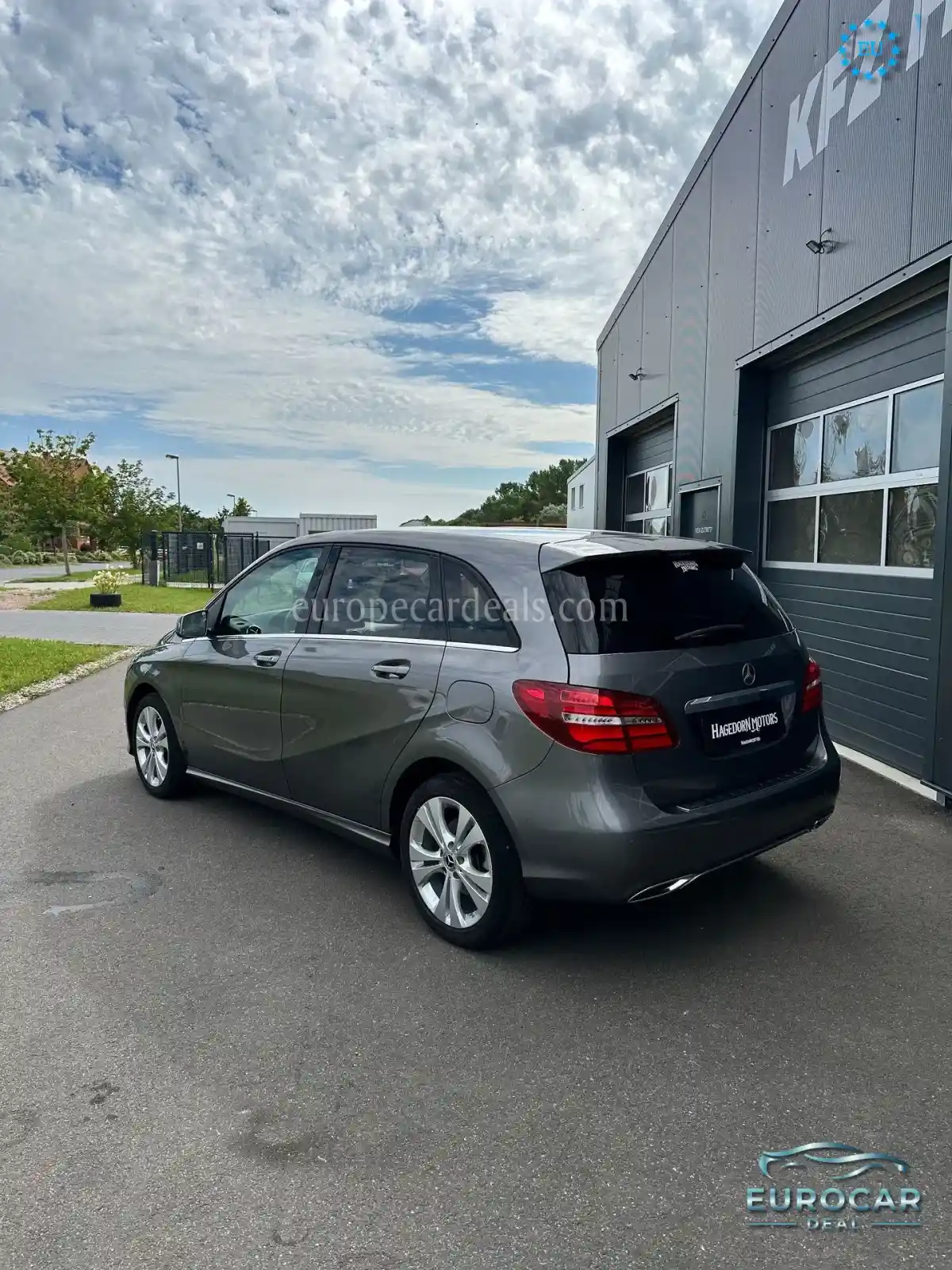 Mercedes-Benz B 220
