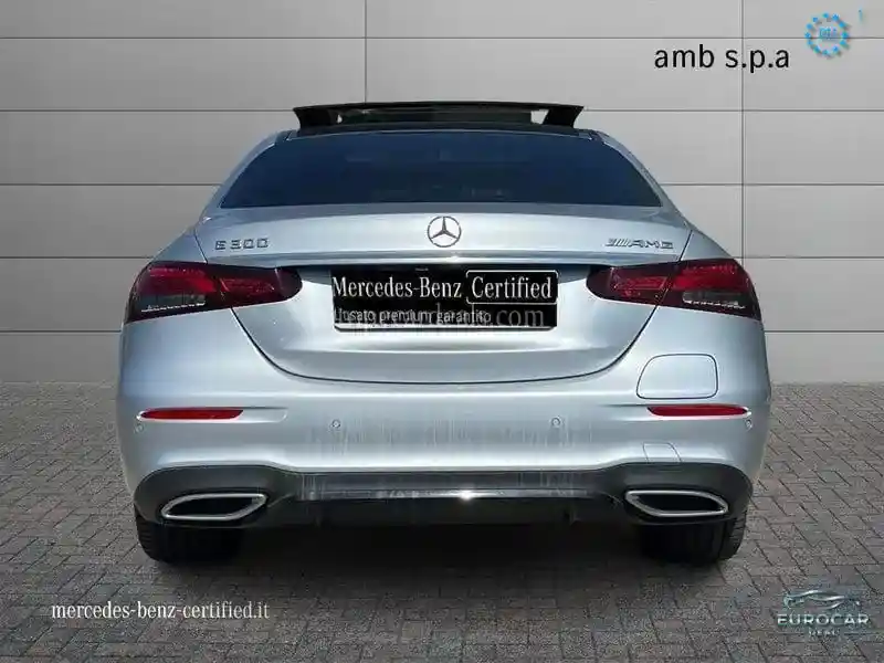 Mercedes-Benz E 300