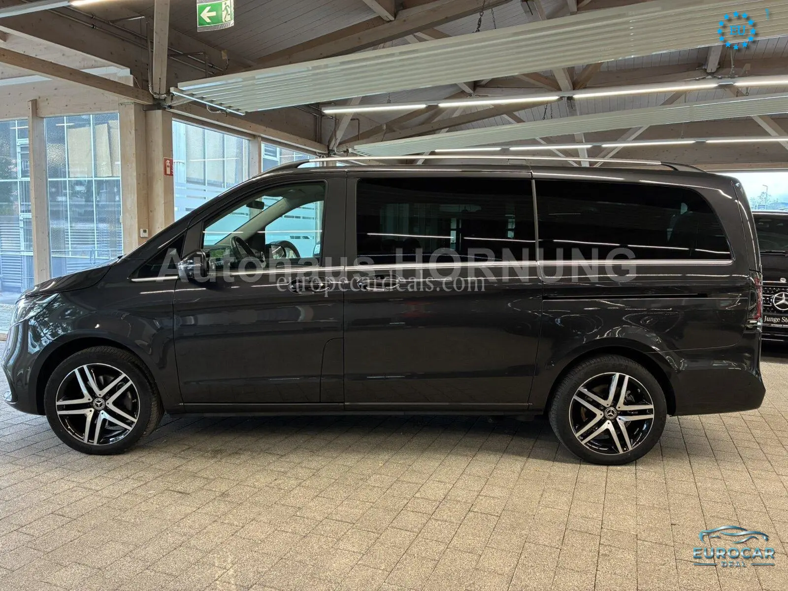 Mercedes-Benz V 220
