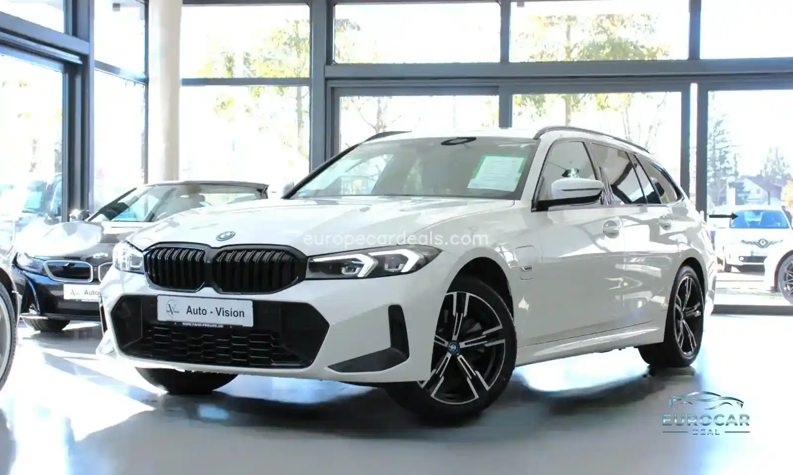 BMW 330