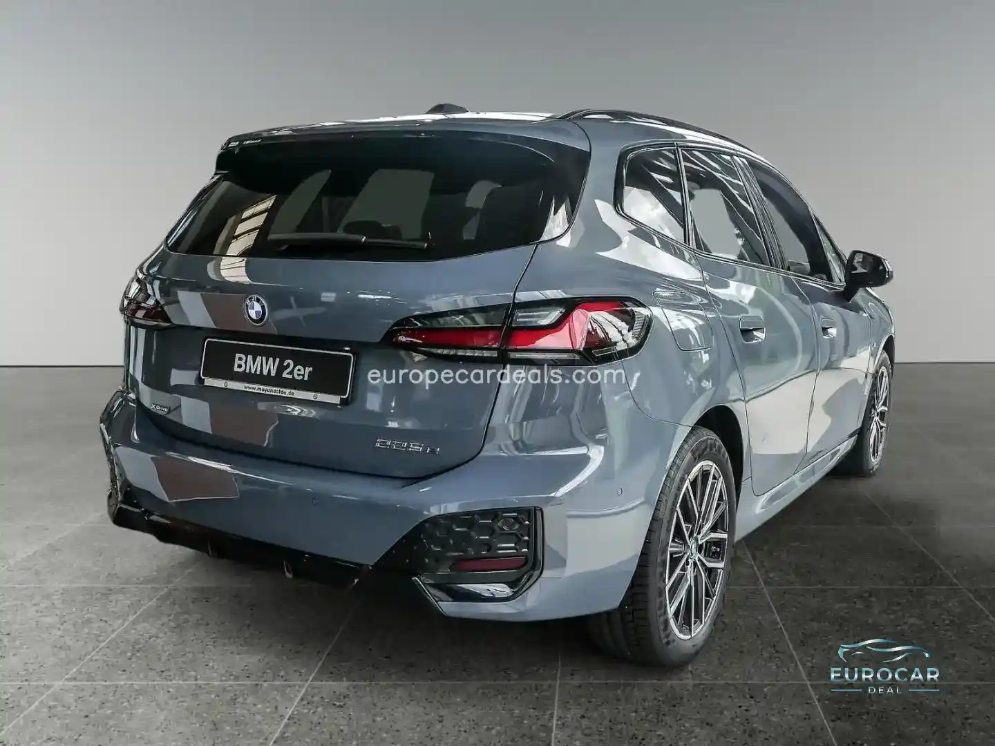 BMW 225