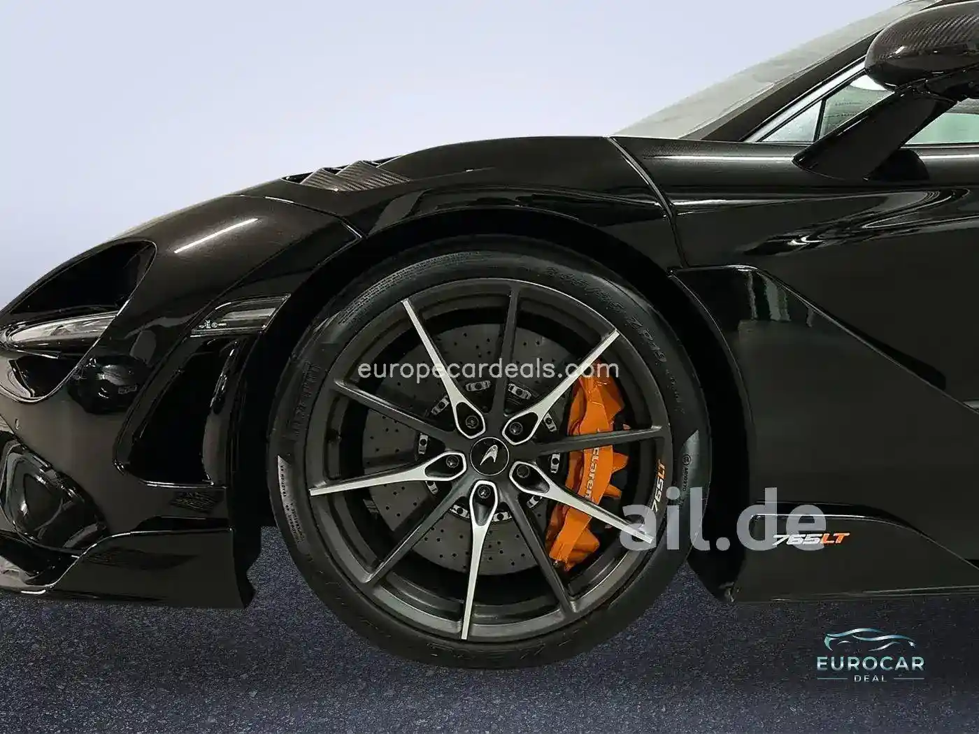 McLaren 765LT