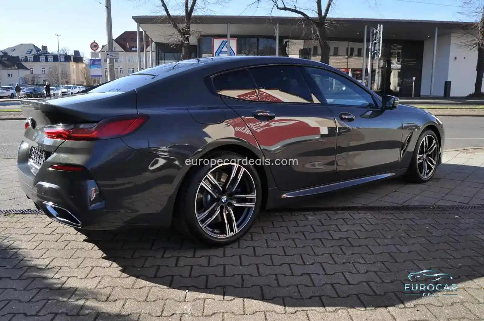 BMW 840