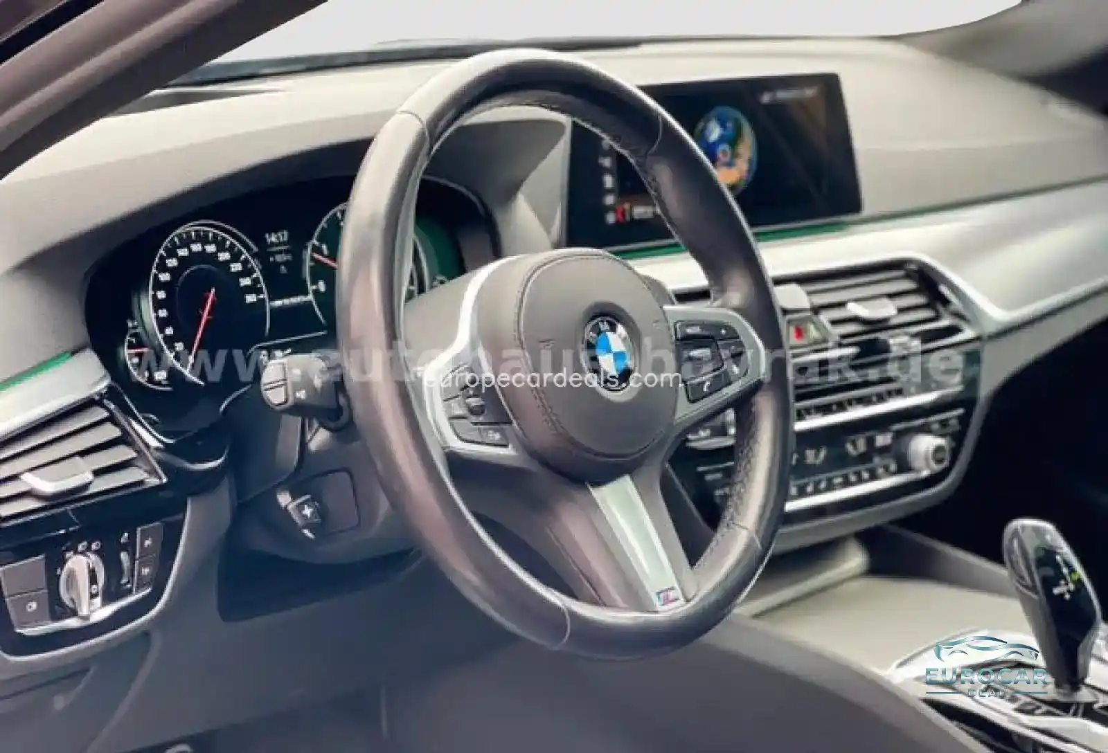 BMW M550