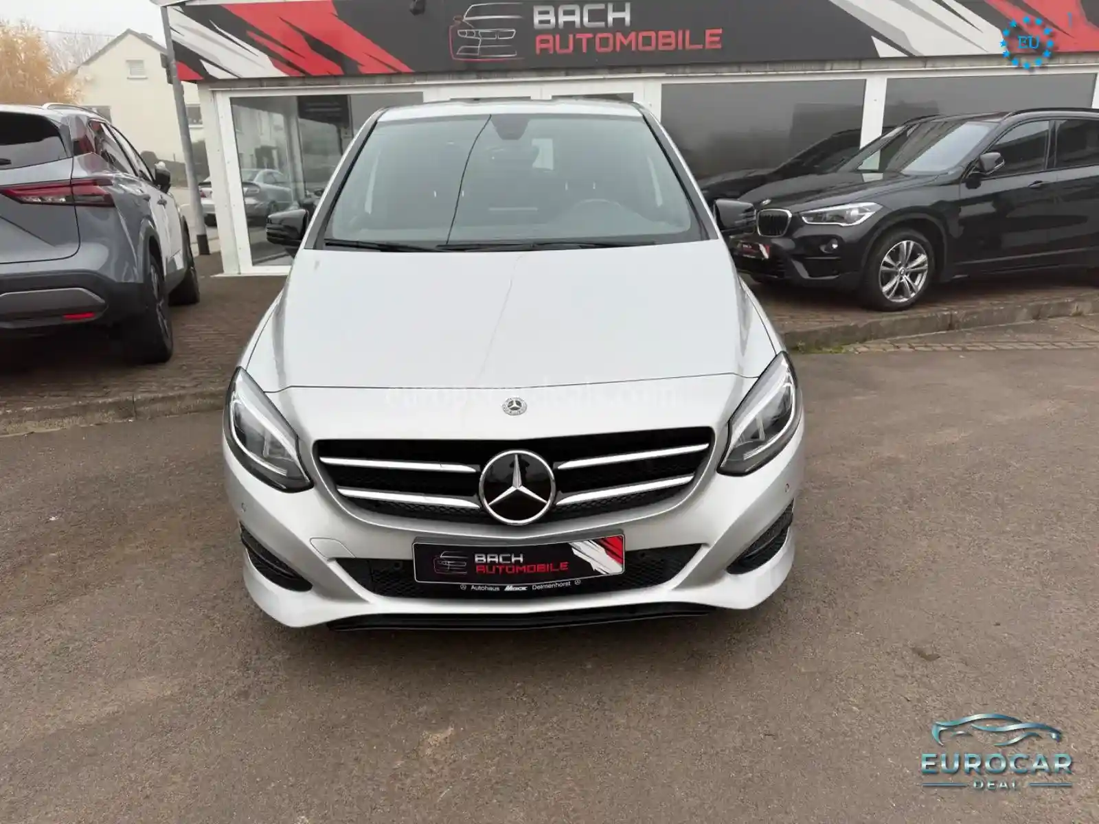 Mercedes-Benz B 180