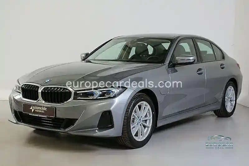 BMW 330