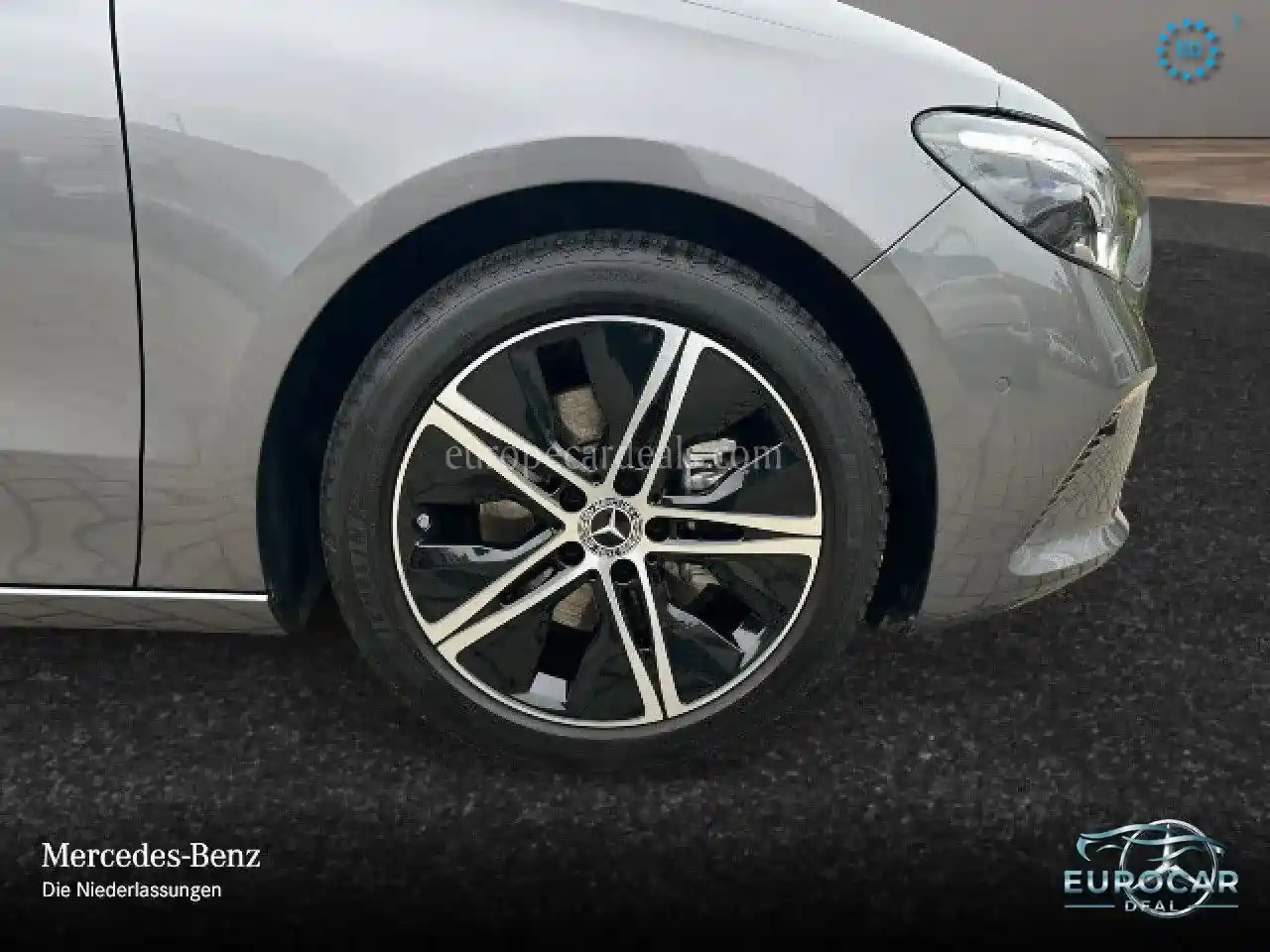Mercedes-Benz B 220