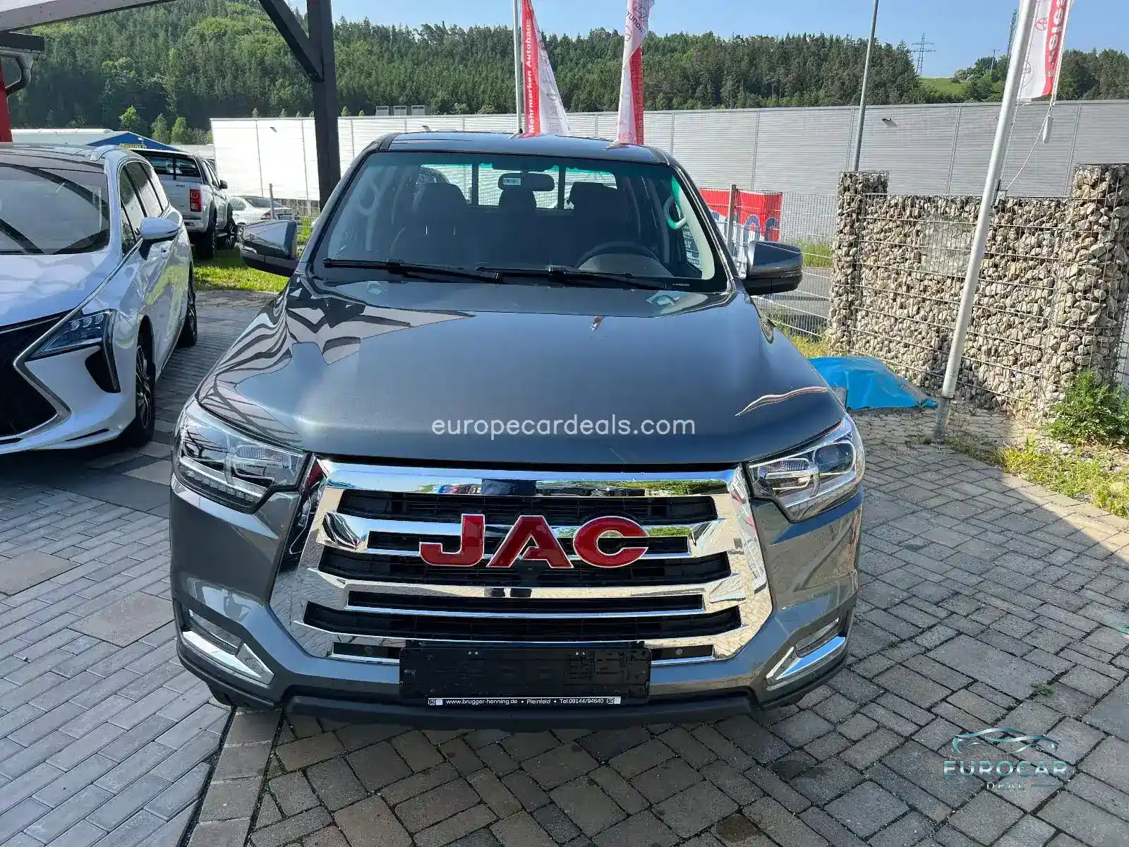 JAC 8 Pro