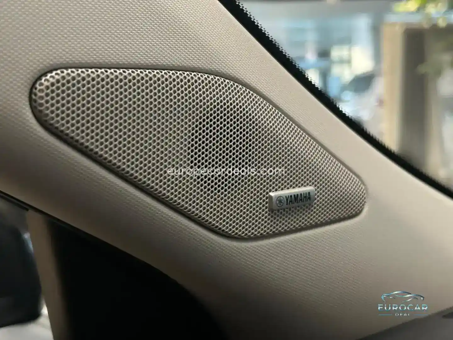 Mitsubishi Plug-in Hybrid Outlander