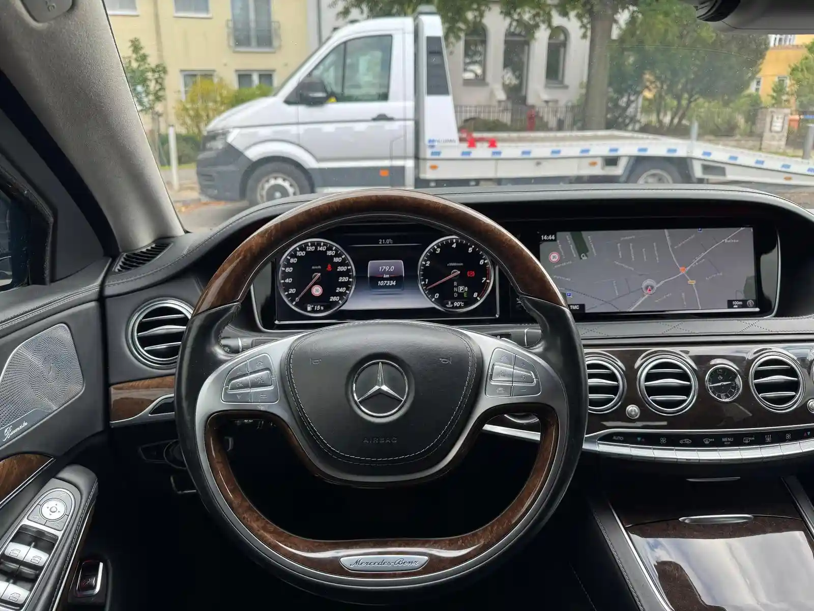 Mercedes-Benz S 600