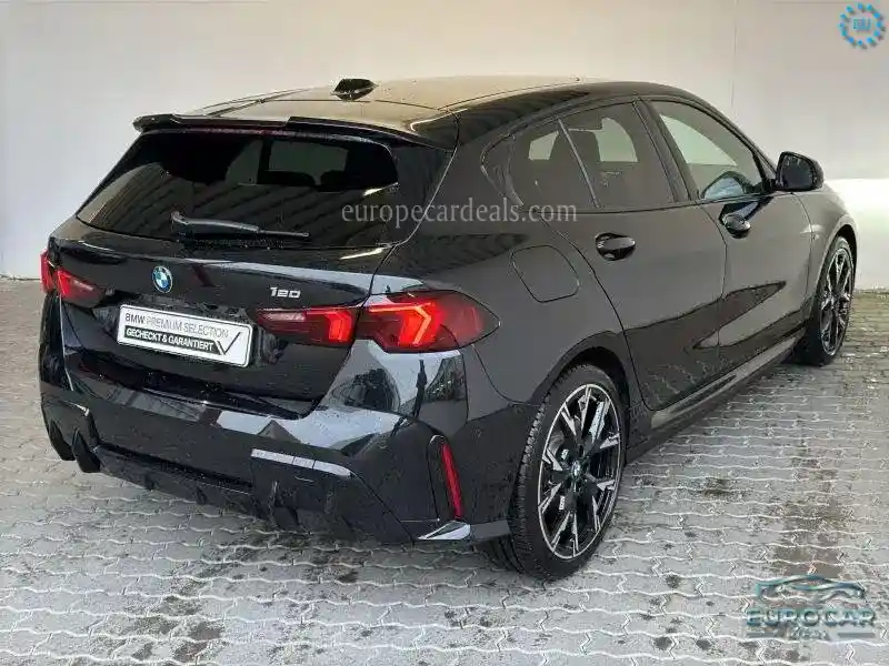 BMW 120