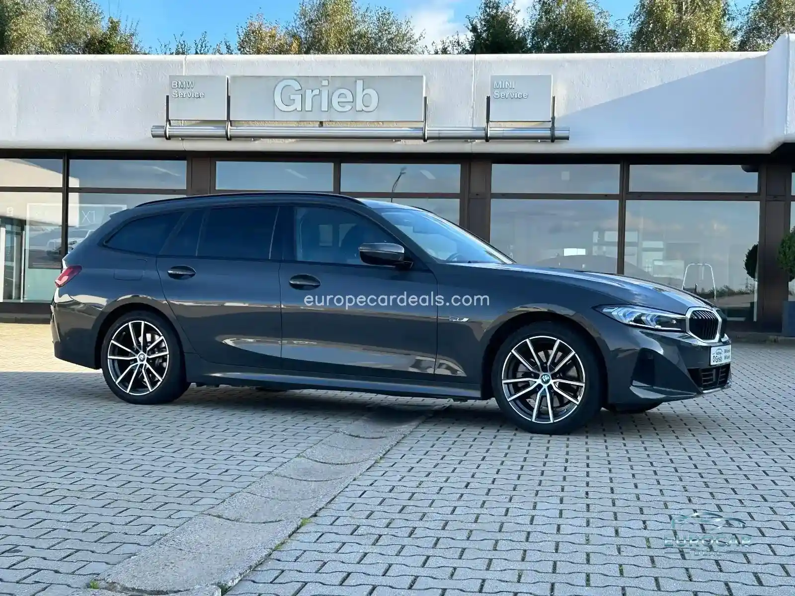 BMW 330