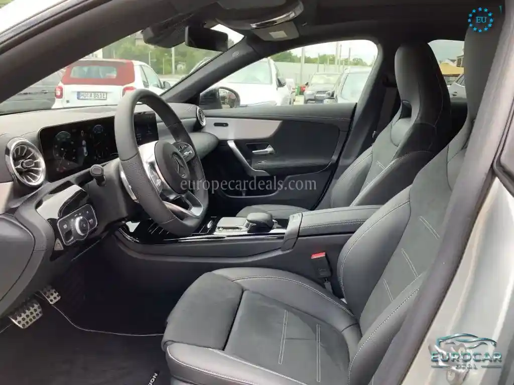 Mercedes-Benz CLA 180