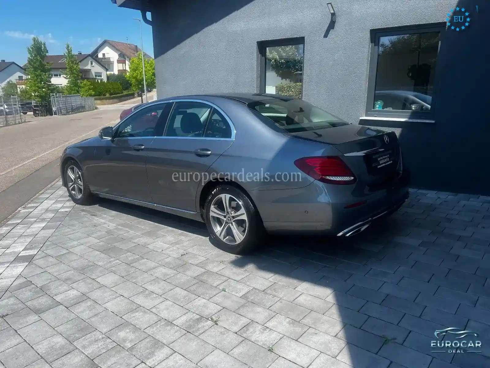 Mercedes-Benz E 200