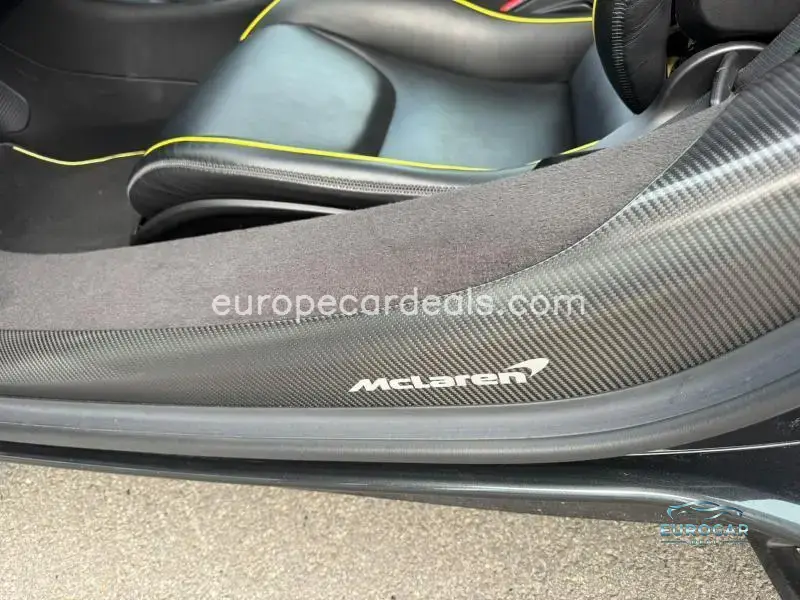 McLaren Artura