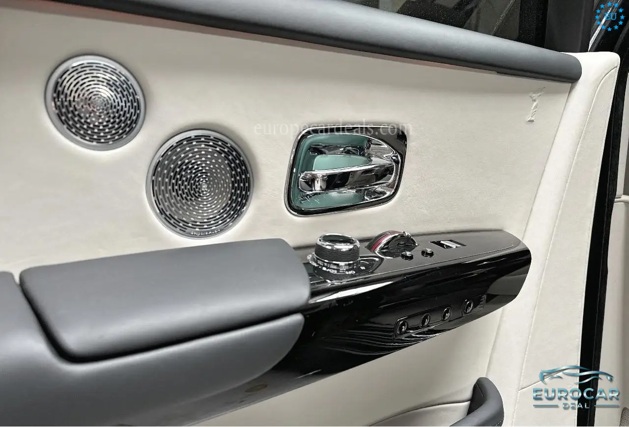 Rolls-Royce Phantom