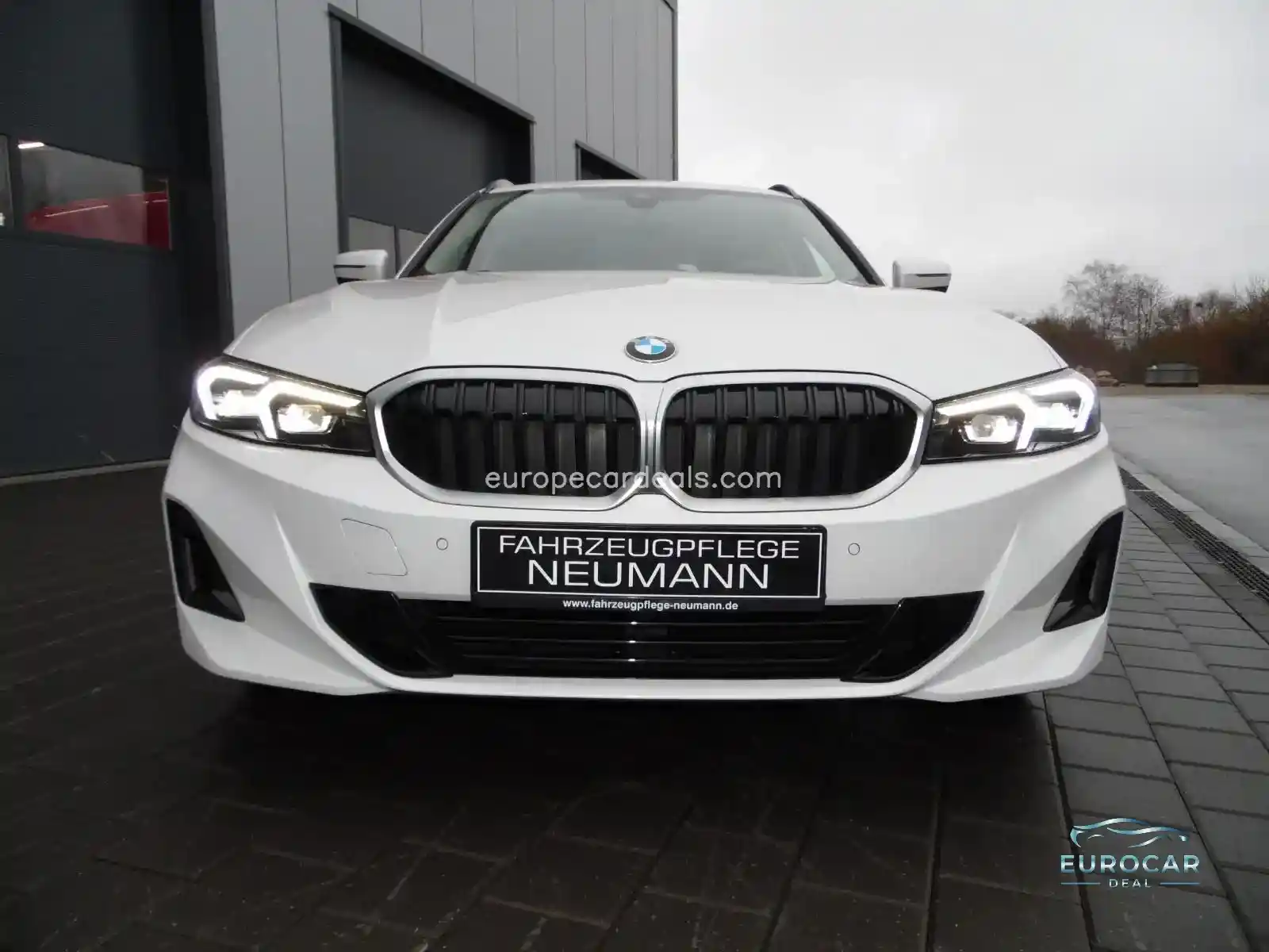 BMW 320