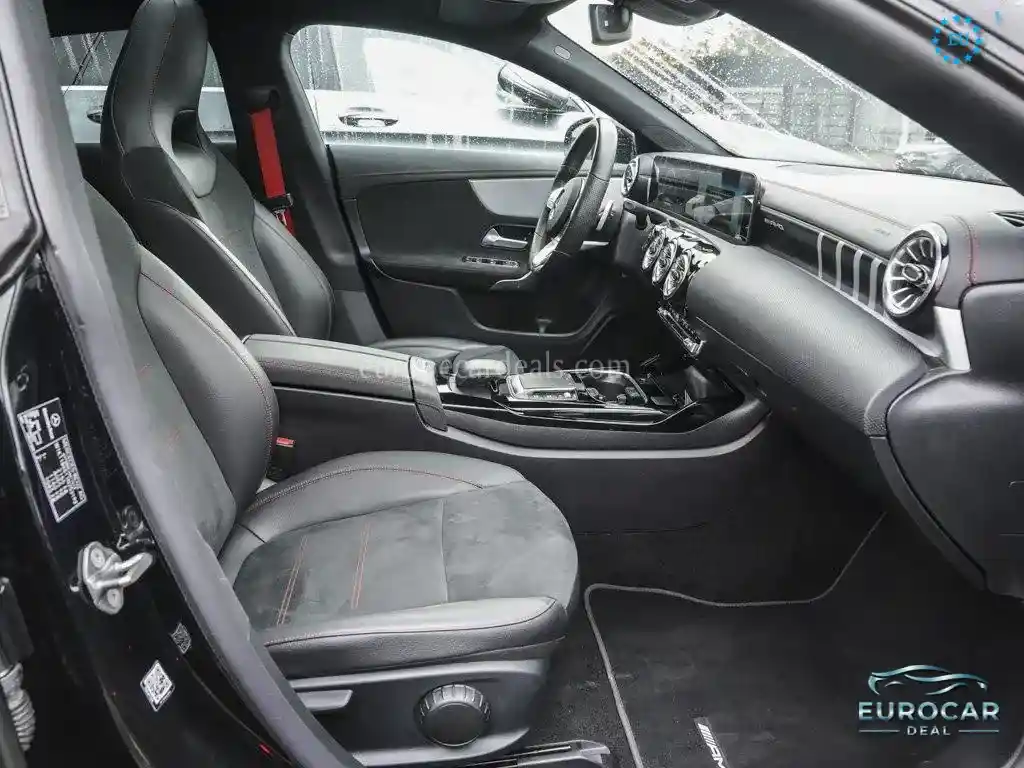 Mercedes-Benz CLA 35 AMG Shooting Brake