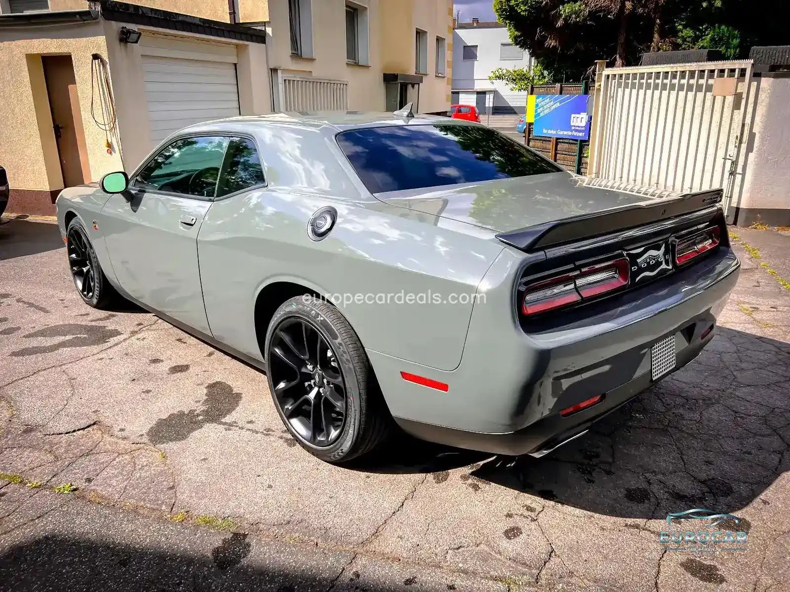 Dodge Challenger
