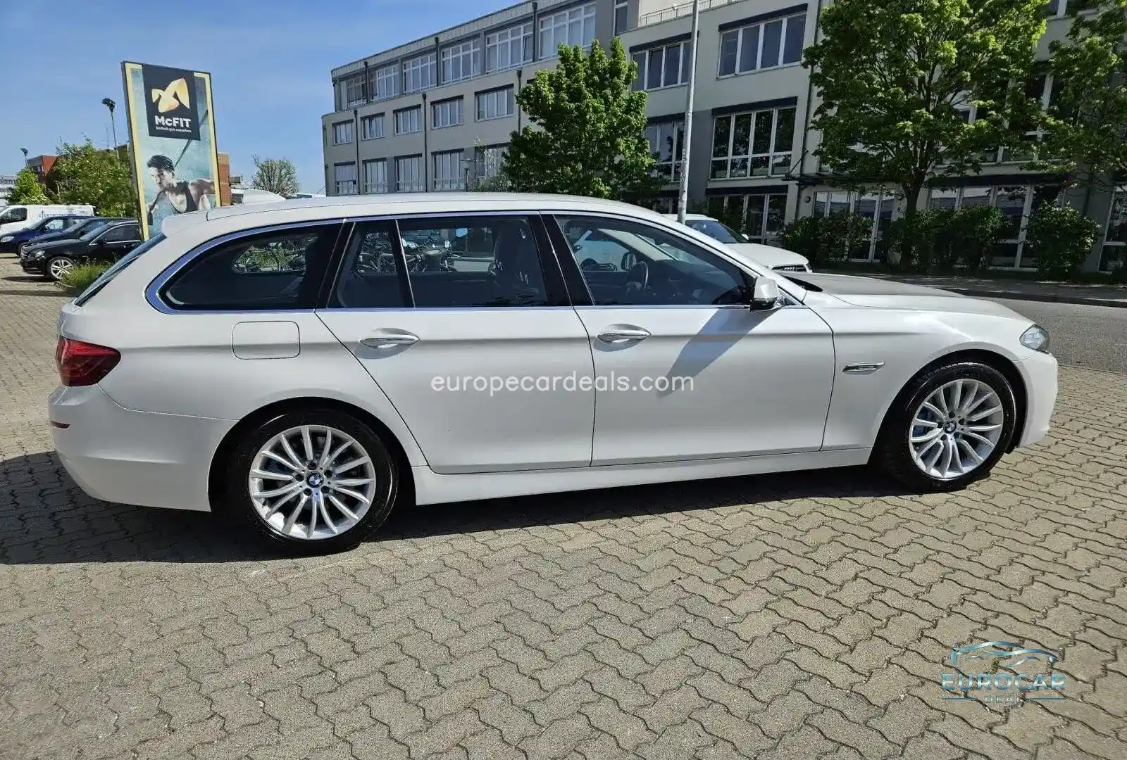 BMW 525